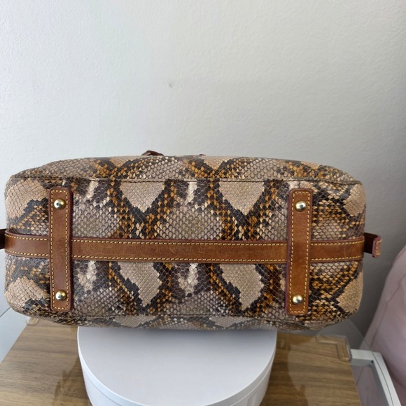 Dooney & Bourke Python Snake Embossed Leather Shoulder Bag Brown Tan Tassel - Picture 5 of 13